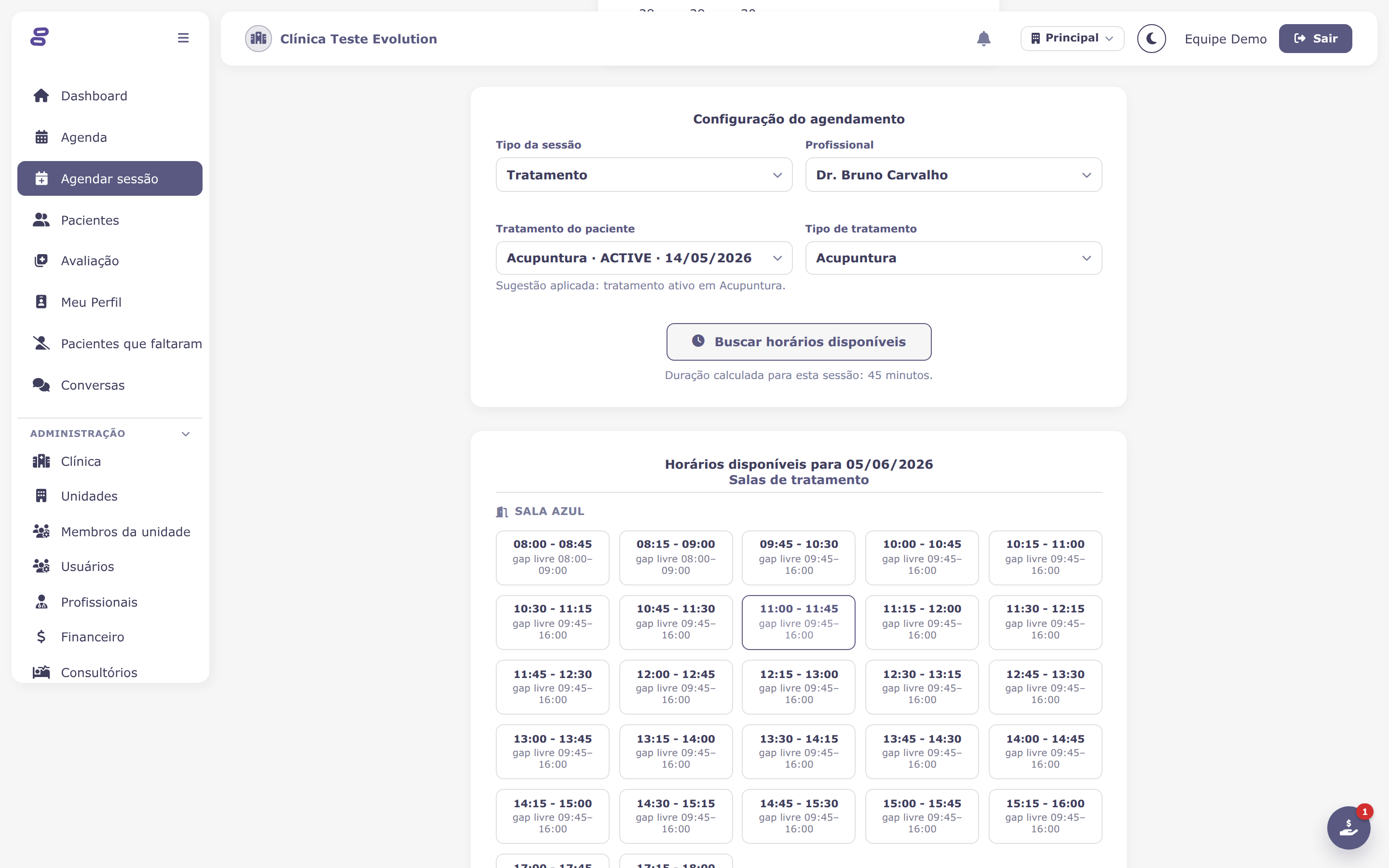 Tela de agendamento com horários disponíveis agrupados por sala de tratamento e de avaliação